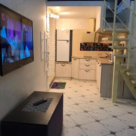 Newtone Apartment Чернивци Екстериор снимка